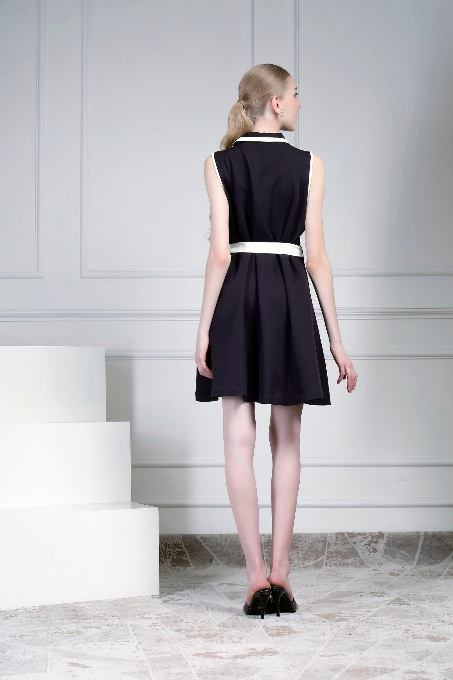 Collared Dress – Dark Blue/Ivory