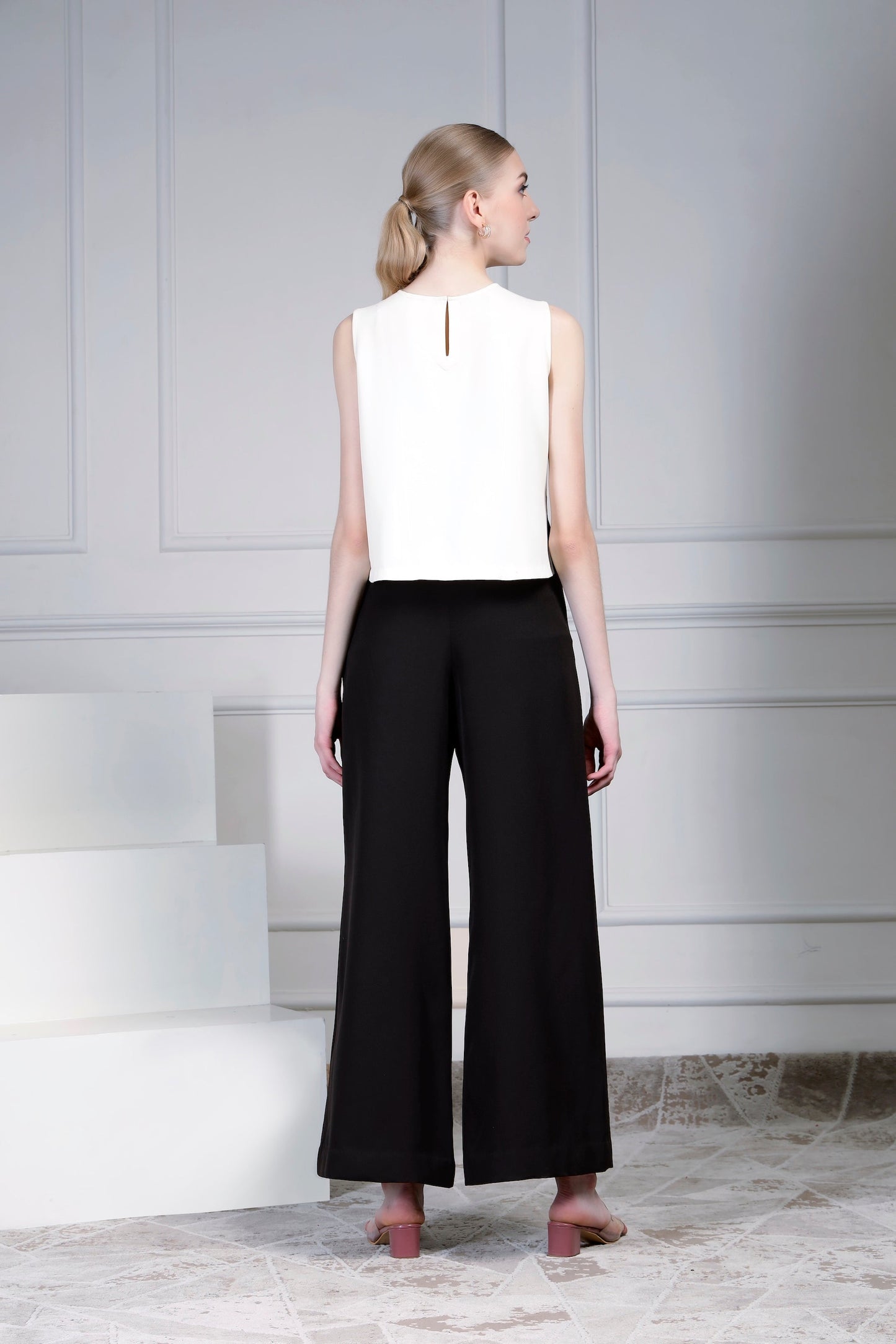 Top Set - Ivory/Black