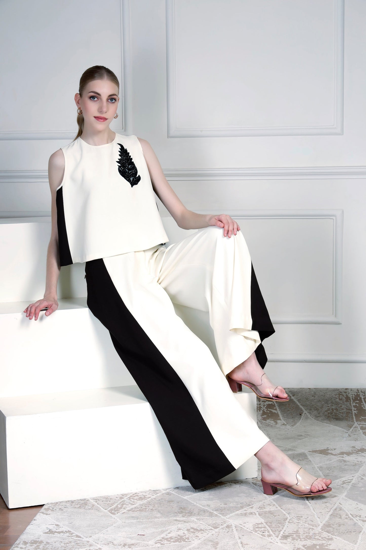 Top Set – Ivory Noir